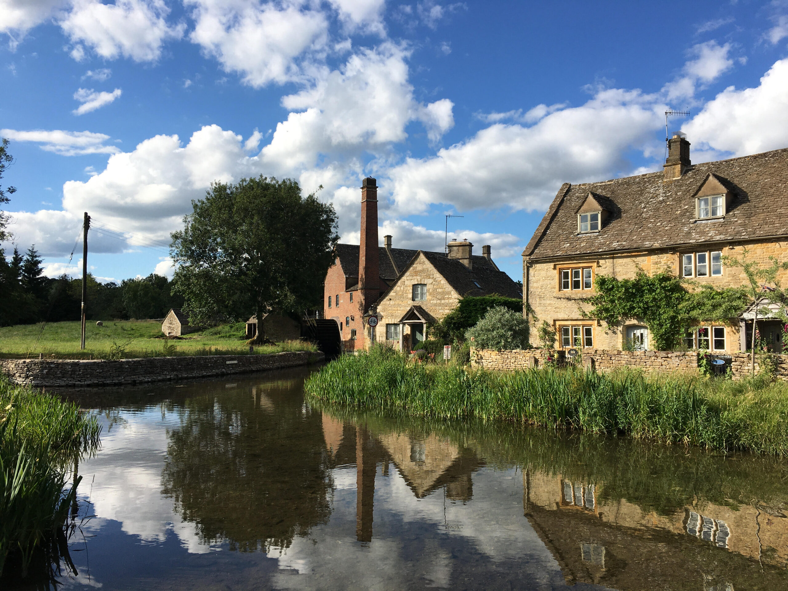 Cycling cafes and cycle rides in The Cotswolds