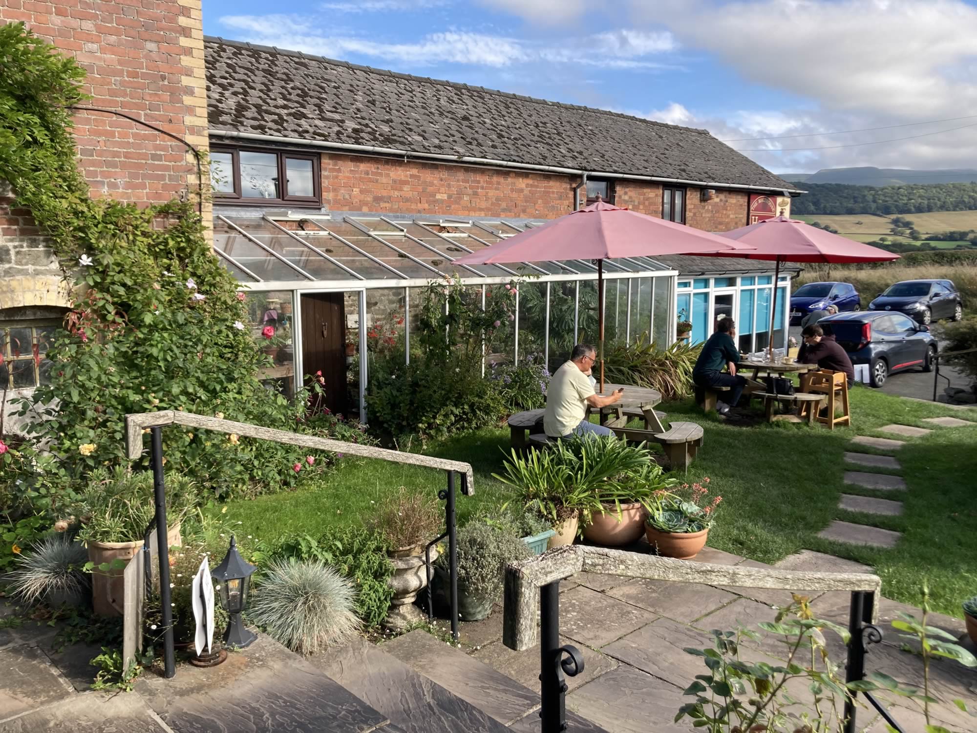 Honey Cafe, Bronllys / Brecon cafe reviewed and visited