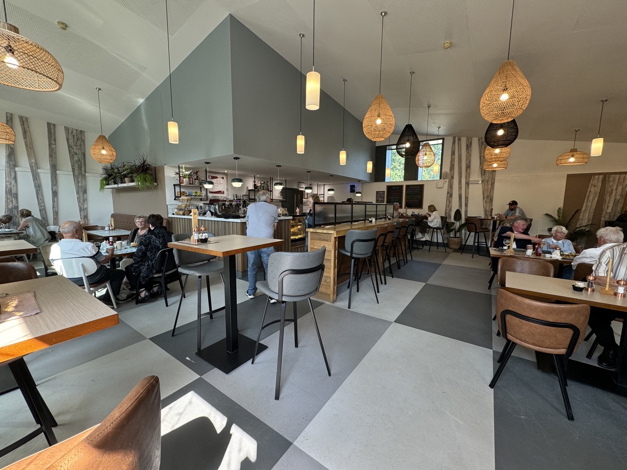 Cafe R, Ruthin - cafe reviewed and visited